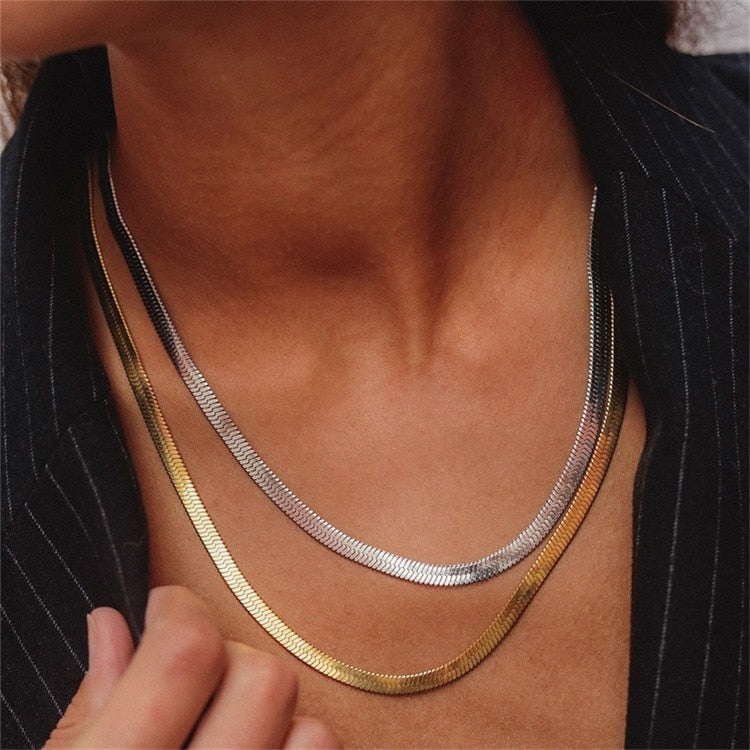 Women’s Herringbone Necklace in Yellow Gold - ICEKNG