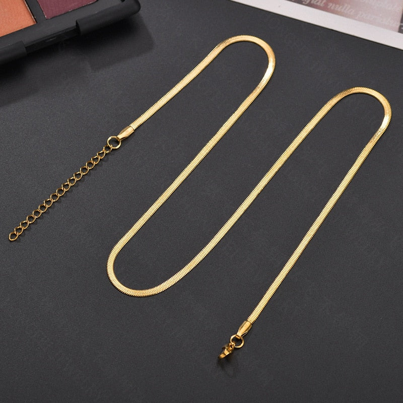 Women’s Herringbone Necklace in Yellow Gold - ICEKNG